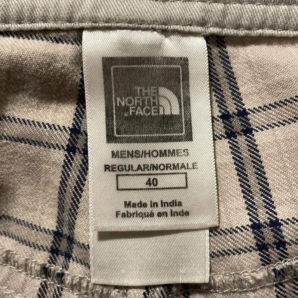 The North Face Men’s Plaid Shorts Size 40 100% Cotton Contemporary Causal
